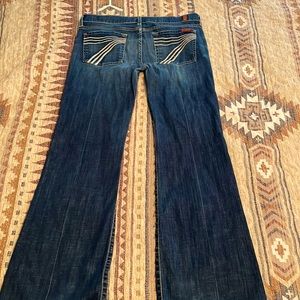 Women 7 Dojo Jeans. Size 29
